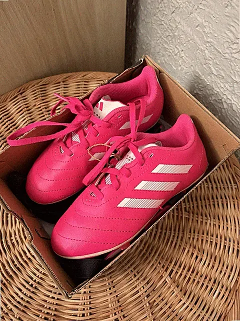 Girls Adidas Soccer Cleats Size 1 Pink With Box And Shin Pads