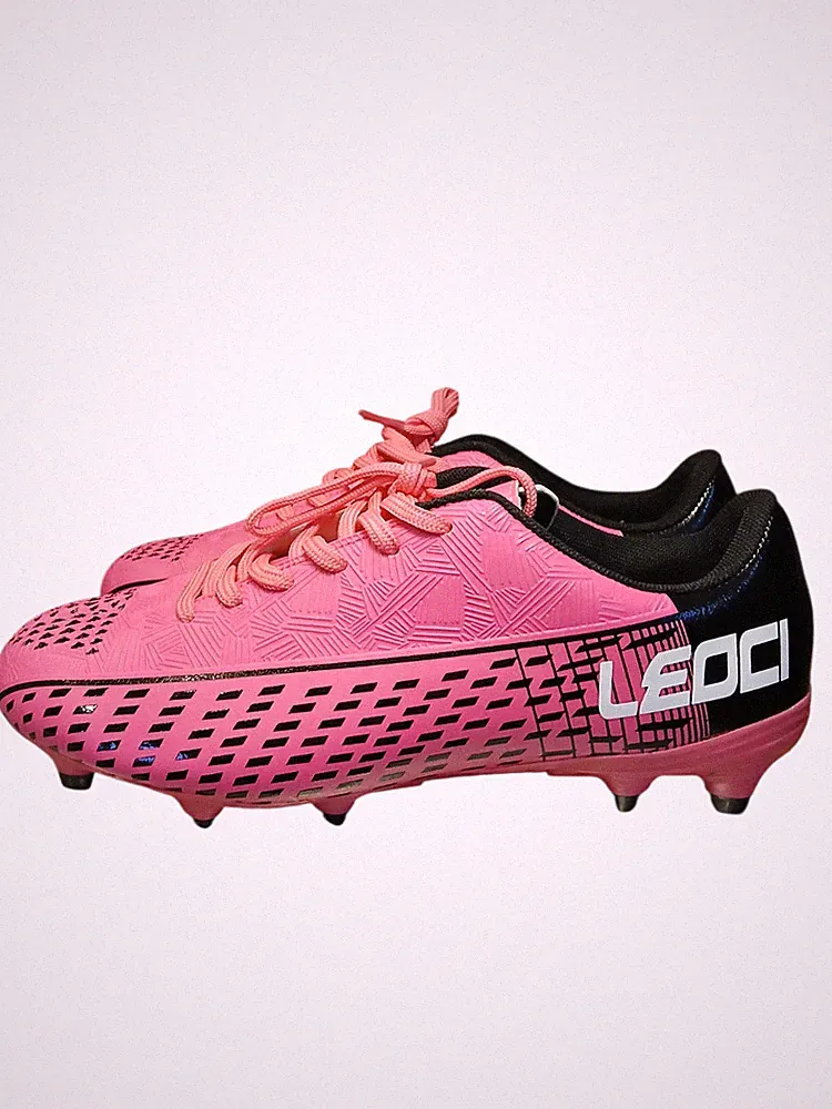 Girls/Women Pink / Soccer Cleats EU 35 (US 6.5 Girls / Women’s 7.5) Lightweight