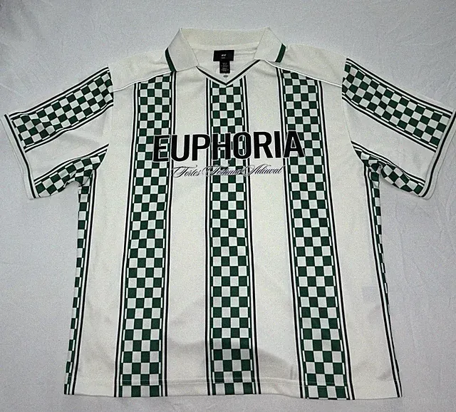 H&M Men's Loose Fit Soccer Jersey Size Medium