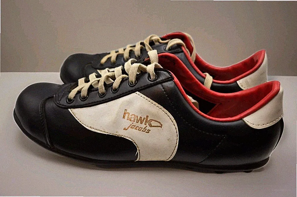 Hawk Jacobs Vintage Soccer Cleats Shoes Black White Red Taiwan Size 8 Lace Up