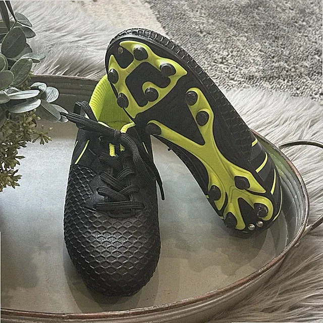 Hawkwell Little Kids Outdoor Firm Ground Soccer Cleats Gray/Green Youth Size 13