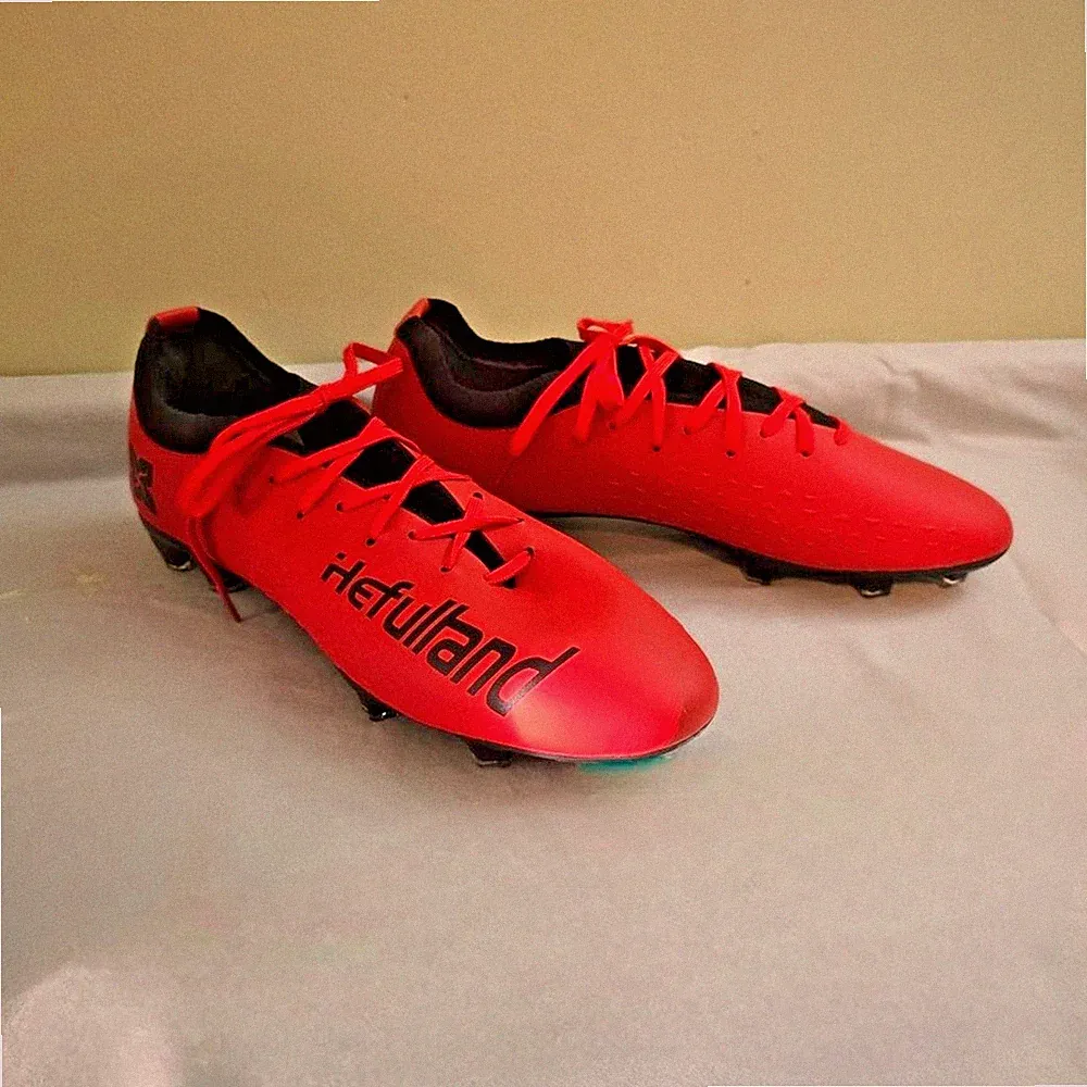 Hefulland Professional Men's Waterproof Red Black Soccer Cleats Size 12