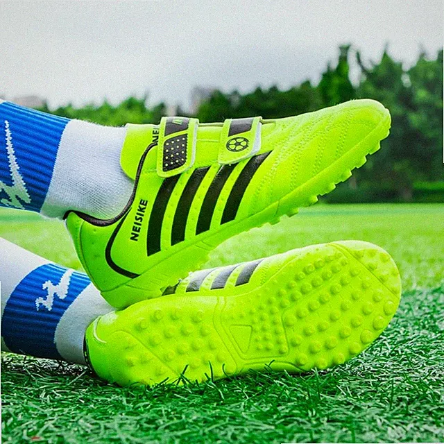 High Quality Children Soccer Shoes Outdoors Football Cleats Training Sneakers