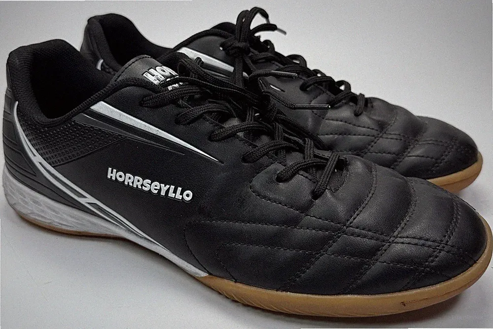 HORRSEYLLO Mens Indoor Soccer Futsal Shoes Flat Rubber Outsole Black Size 11.5