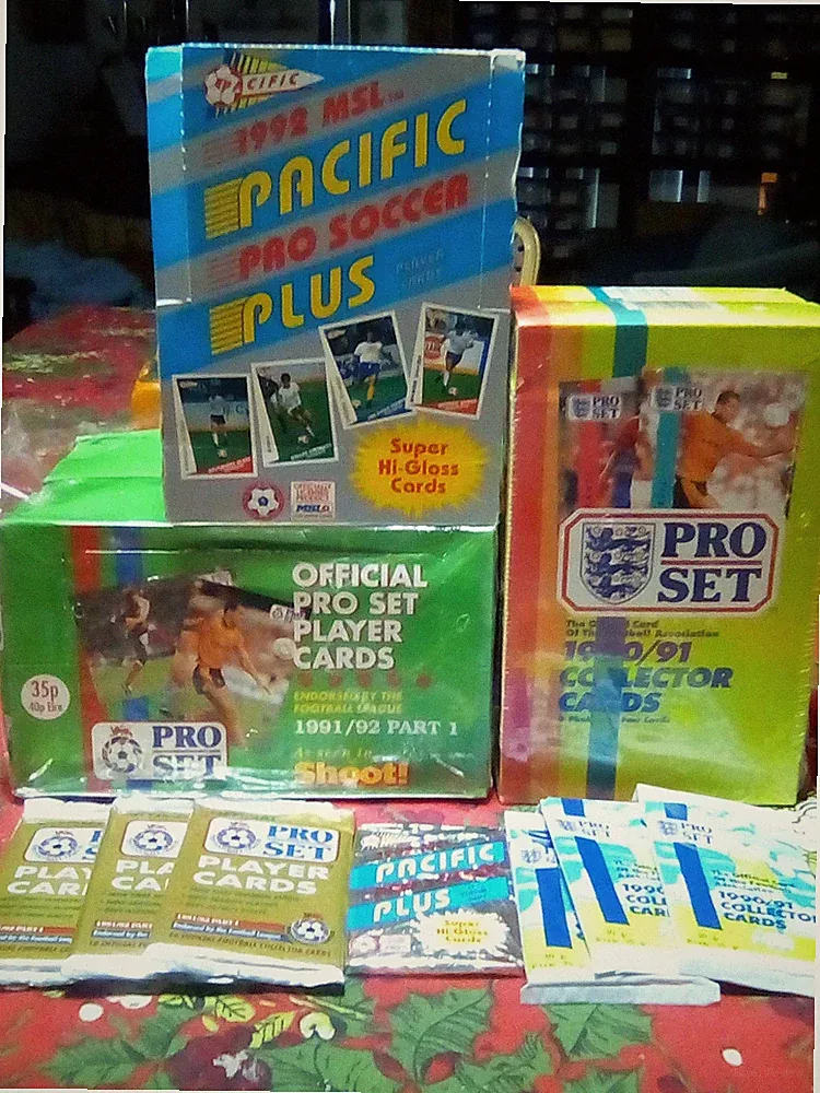 Huge Bulk Lot of Old Vintage Soccer Cards in 7 Unopened Wax Packs NEW