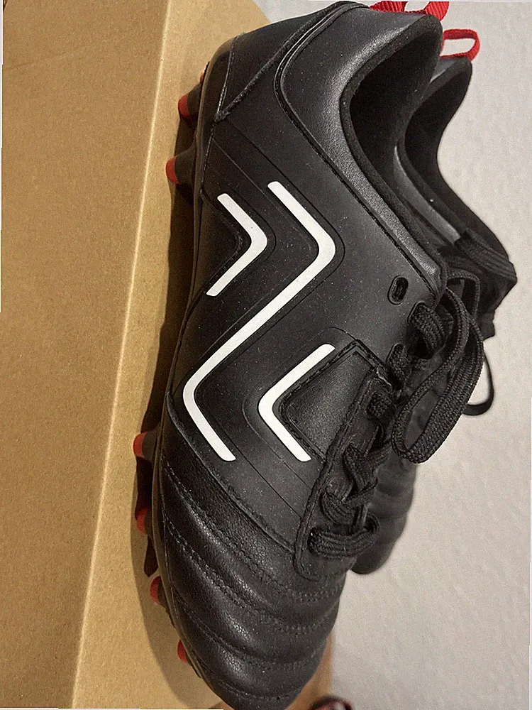 Ida Classica Women's Soccer Cleats Size 6.5 Red NEW Without Box