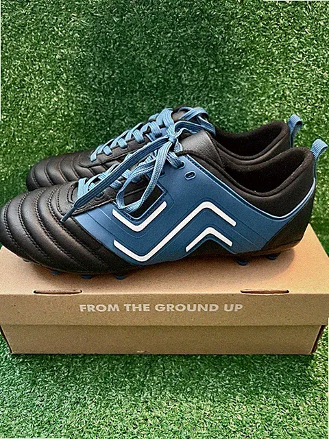 Ida Classica Women's Soccer Cleats Size 9.5 Blue NEW in Box