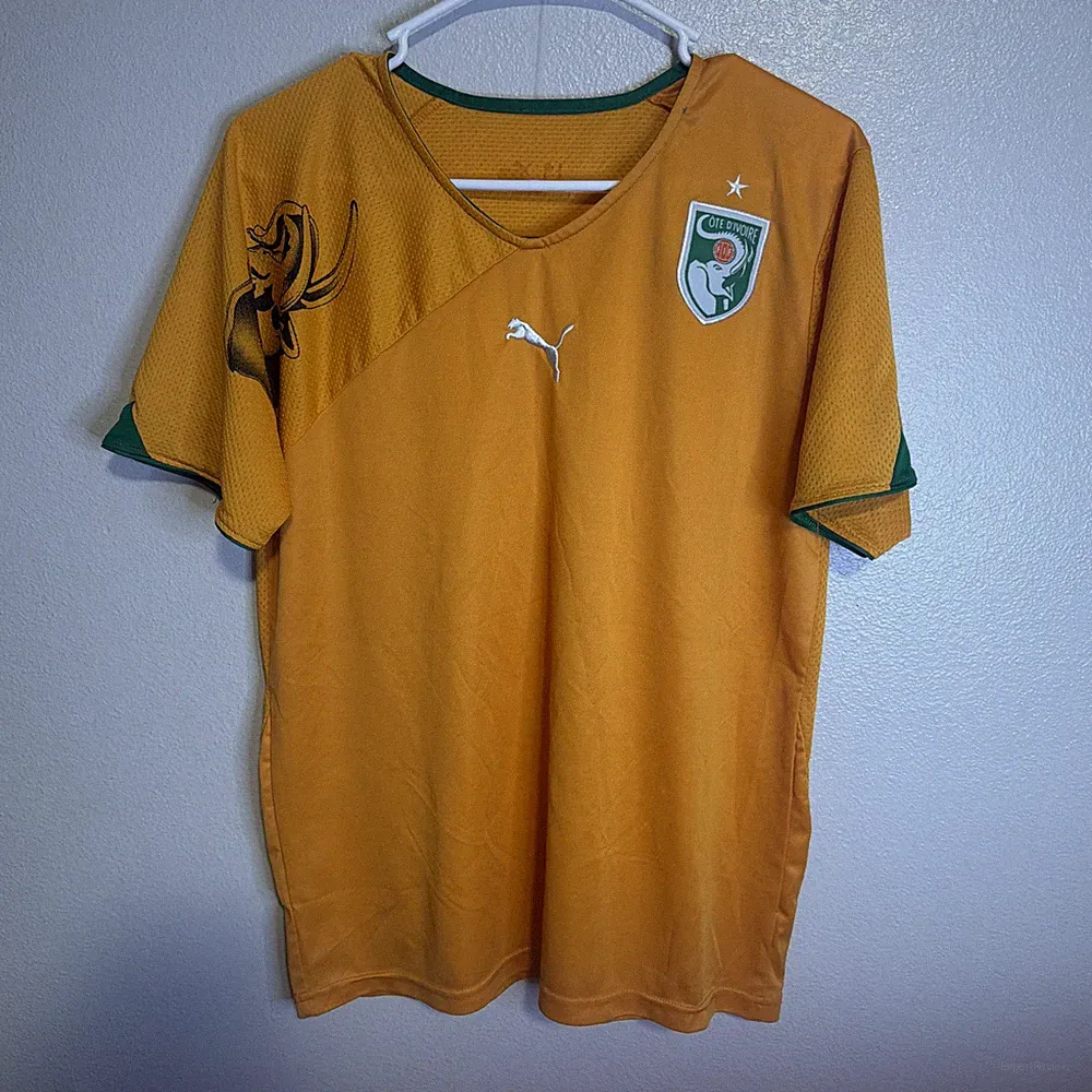 IVORY COAST 2010 2011 FOOTBALL SOCCER JERSEY PUMA MEN'S MEDIUM REPLICA