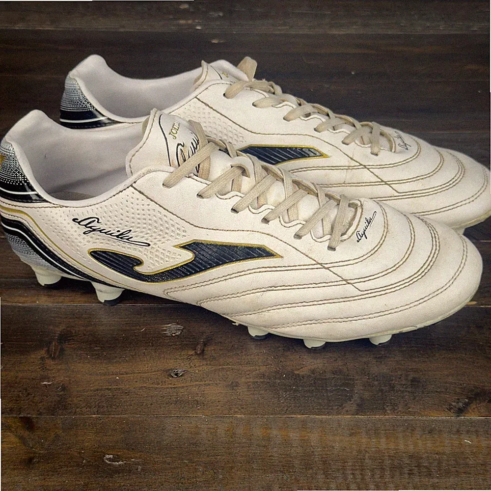 Joma Aguila White Black Gold Soccer Cleats Mens 8.5 AGUS2202FG Firm Ground Boots