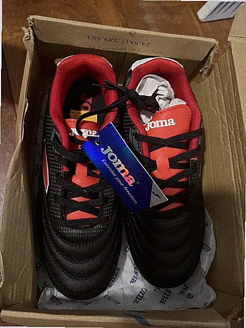 Joma Kids Toddler Soccer Cleats Black Red Size 2.5 USA.
