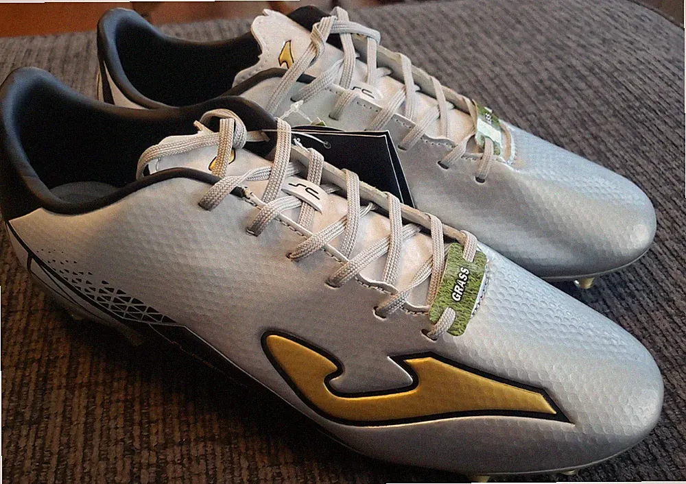 Joma Supercopa speed 512 size 10 cleats Silver/Gold/Black