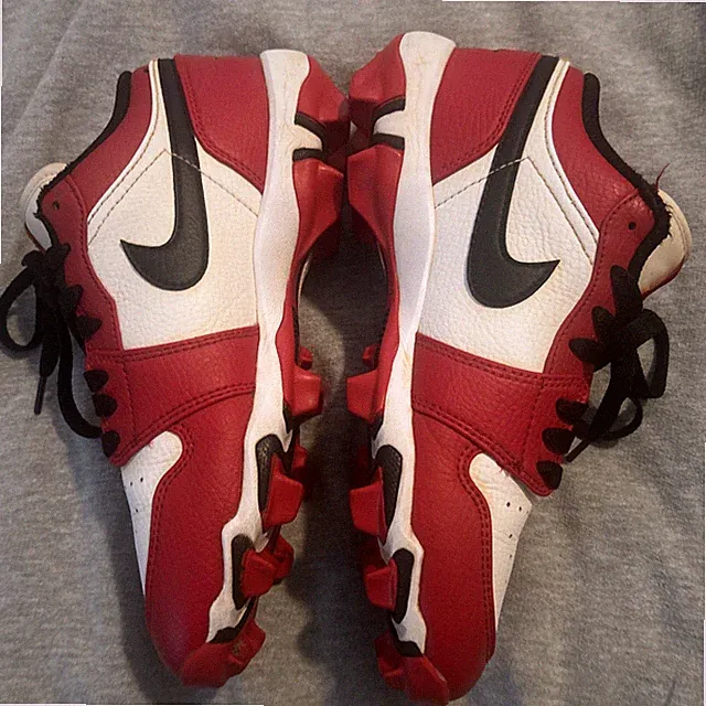 Jordan 1 Mid Baseball Cleats-Red/Black/White- Youth Size 5.5 Great Condition 🔥