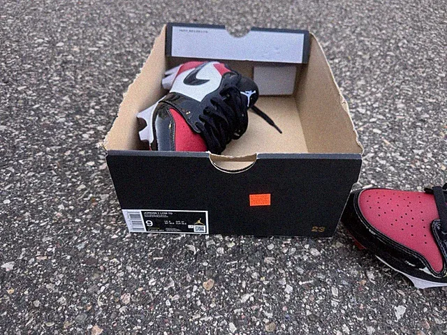 Jordan Cleats 9.5