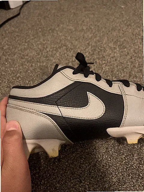 Jordan Cleats Lows