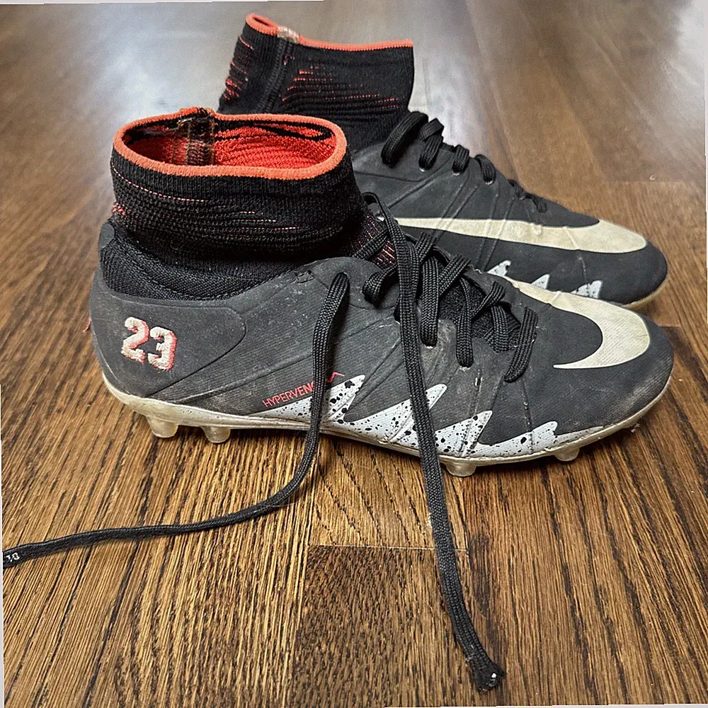 soccer cleats junior
