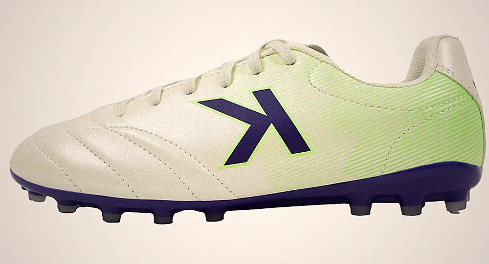 soccer cleats girls