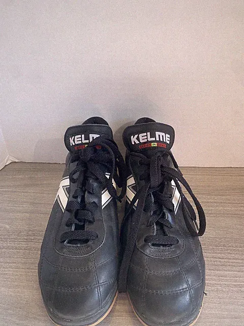 Kelme Trueno Indoor Made In Spain Soccer Shoes Men 7 Women 8 ESP 39 1/4