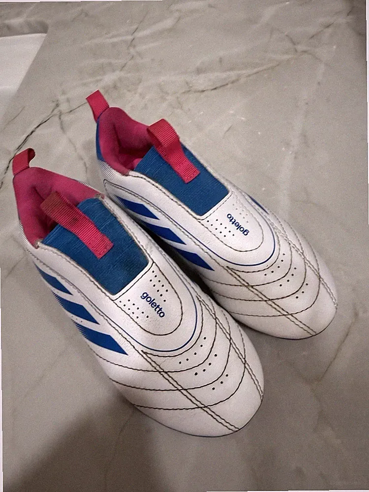 Kids Adidas Golleto soccer cleats size 11
