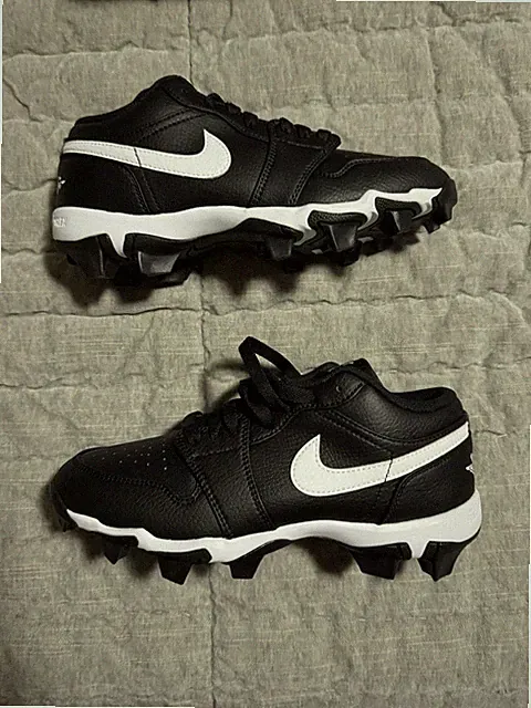 Kids Jordan Cleats Size 5Y Black White Brand New W/ Box