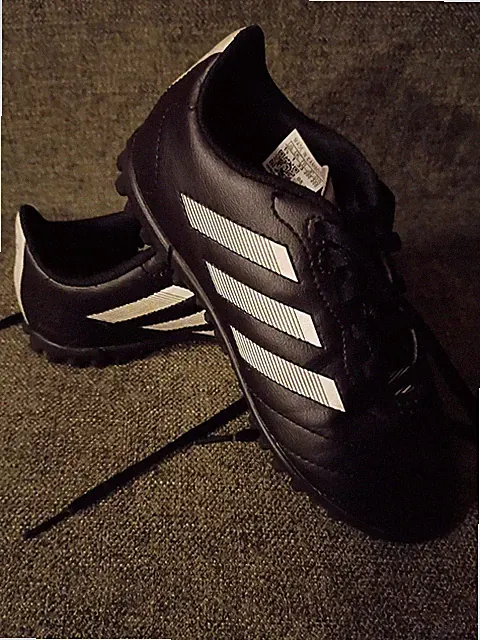 Kids One Sized 1 1/2 Half Adidas indoor Turf Soccer Cleats