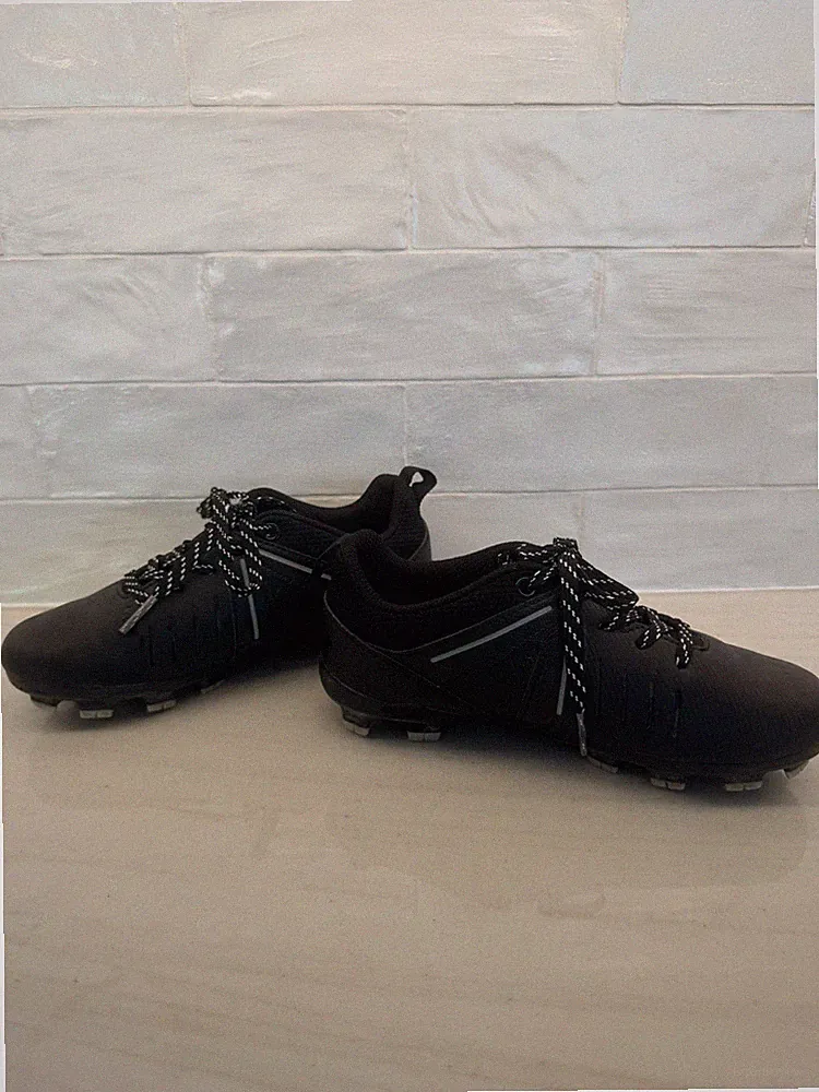 Kids Size 13 DSG Boys Girls Soccer Cleats Sports Athletic Shoes