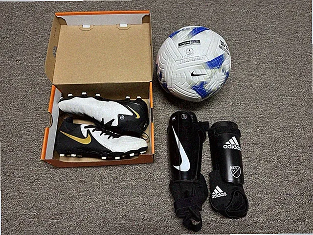 Kids Soccer Bundle: Nike Cleats Size 4Y, 2 Pair Shinguards, & Size 4 Nike Ball