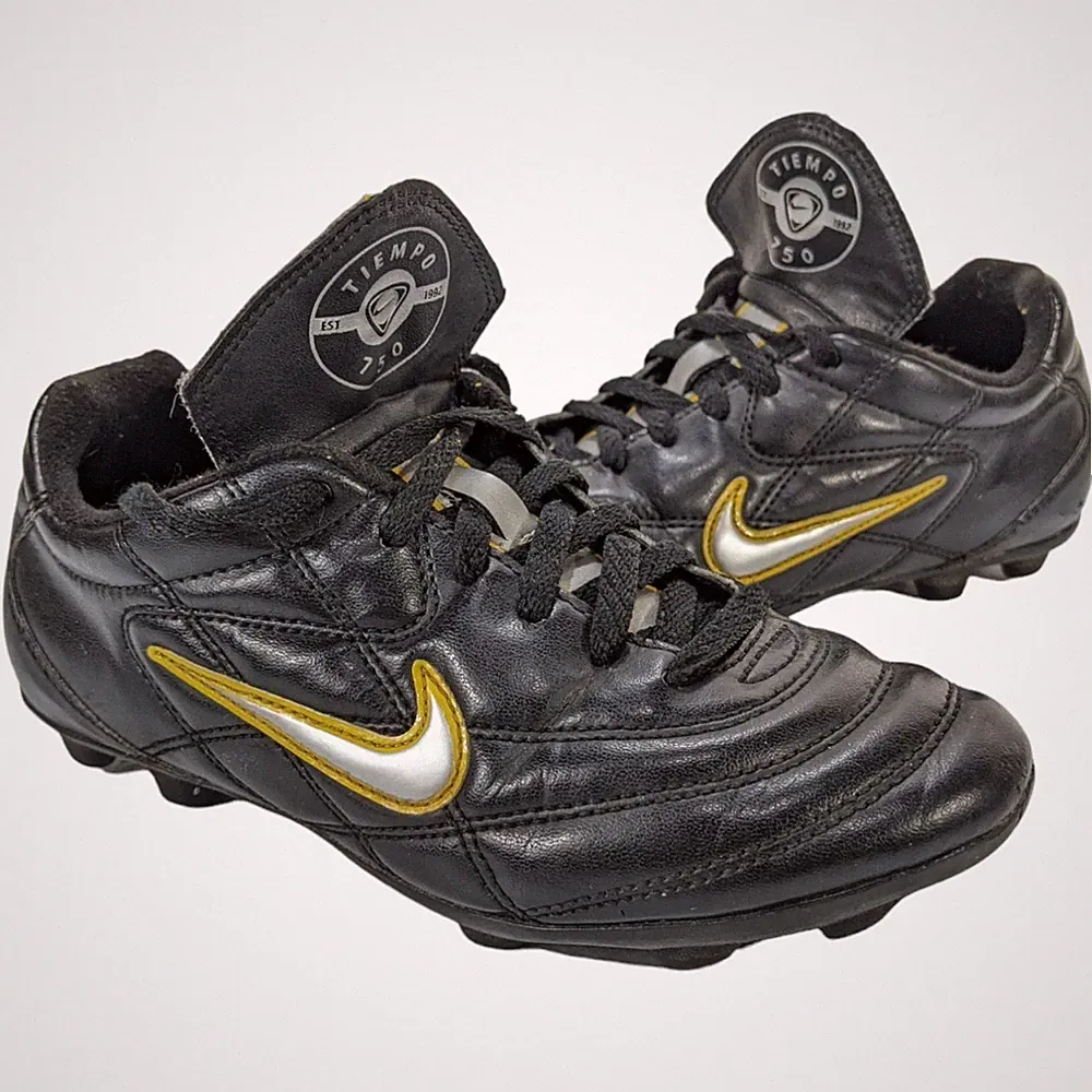 Kids Soccer Cleats Nike Tiempo 750 Size 1y 1 Y Youth Black Gold 2004