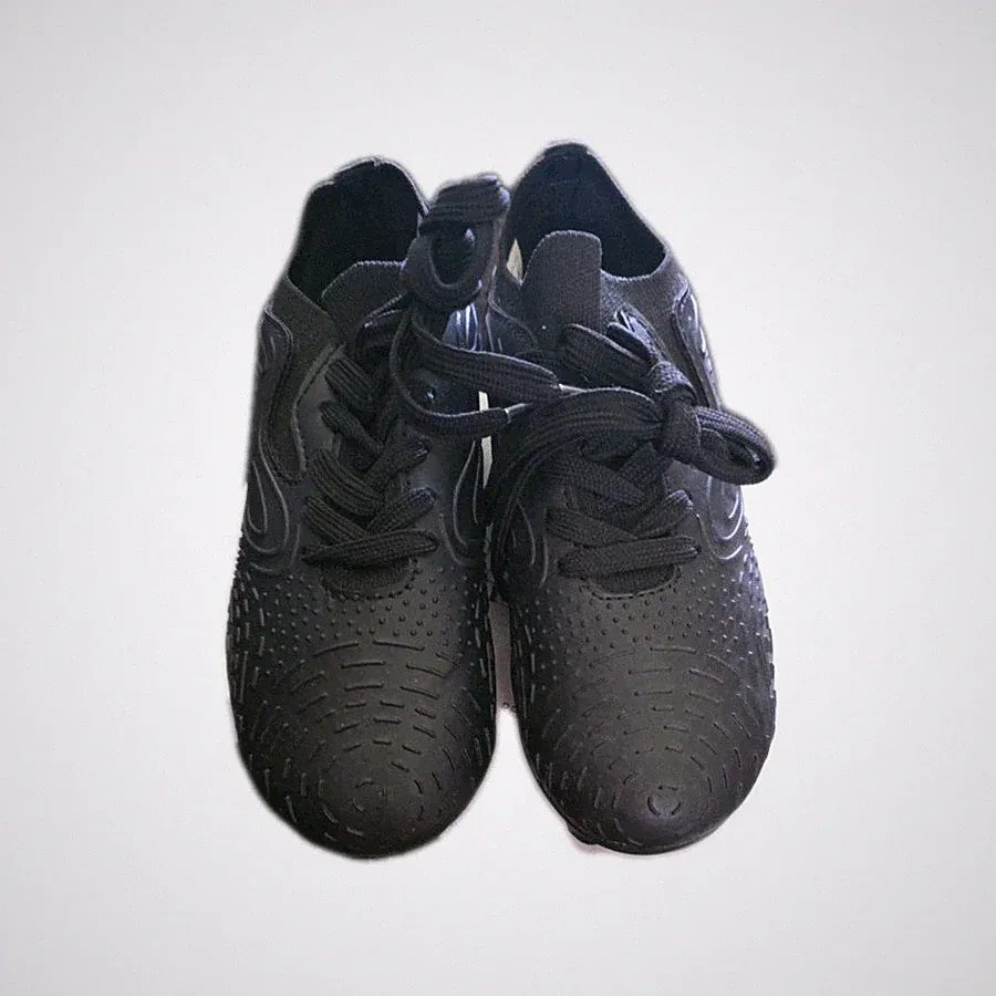 kids soccer cleats size 11