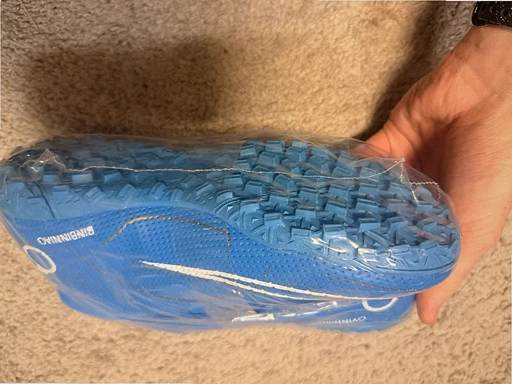 Kids’ Turf Soccer Cleats – Blue (Size 6)