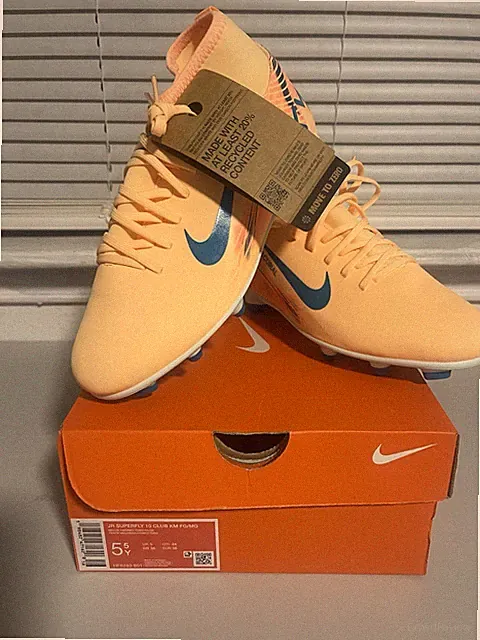 Kylian Mbappé Nike Jr. Mercurial Superfly 10 Club FG/MG Soccer Cleat Size 5.5Y