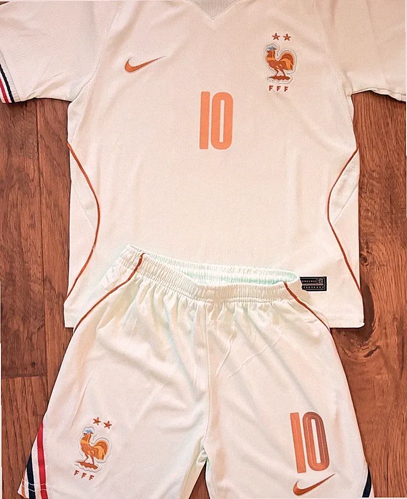 Kylian Mbappe Jersey Youth MEDIUM 26 France Nike Soccer Jersey Kit NWT