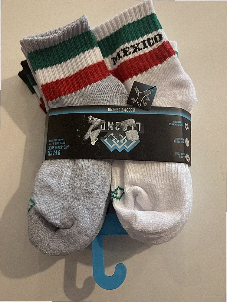 Legend Mexico Soccer Socks 8 Pack Mid Crew Boys Size 9-3.5 NWT