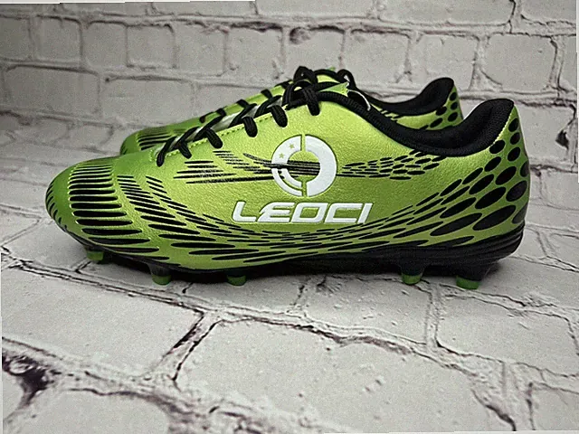 Leosi Women’s Green and Black Indoor Outdoor Soccer Cleats ￼Shoes Size 7.5 NEW