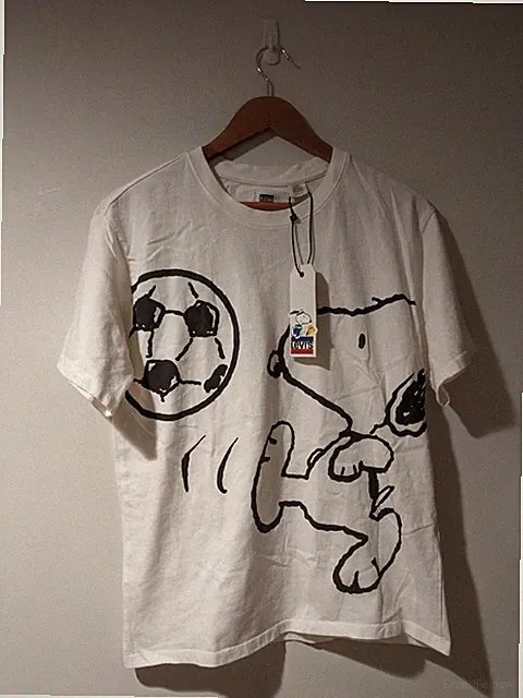 Levi's x Peanuts Snoopy Woodstock Soccer Ball White X-Small T-Shirt