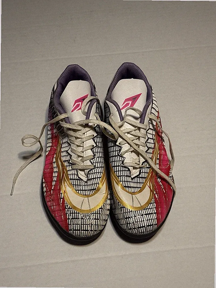 Linghuojian Mens 8.5 Soccer Cleats Multicolor Lace Up Round Toe Sneakers