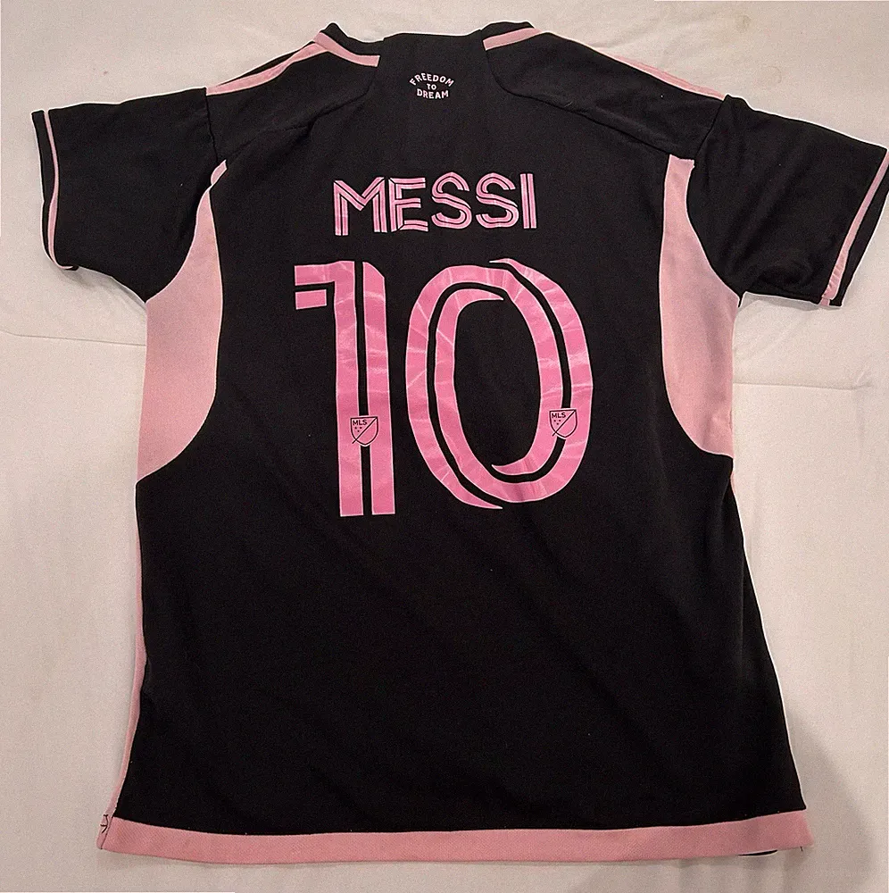 pink soccer jersey women