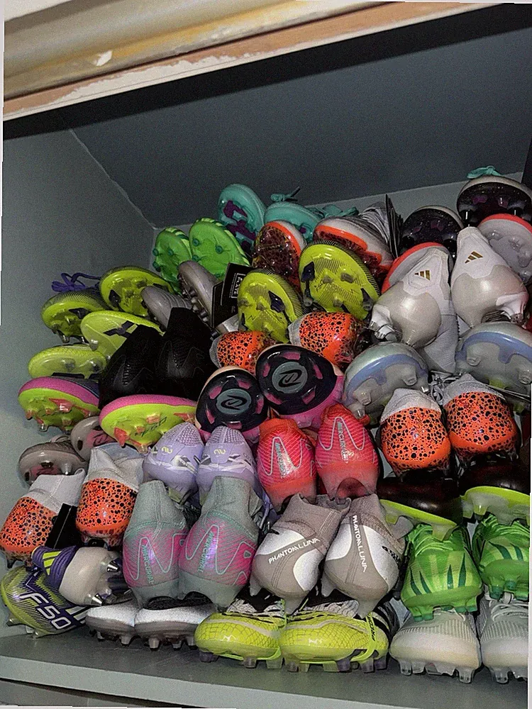 LOT 16 Pairs soccer Cleats Adidas & Nike Elite Multiple Sizes Brand New Bundle