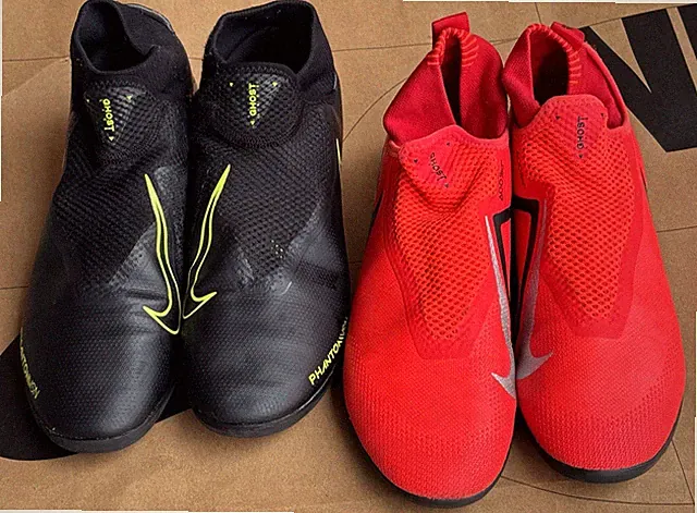 Lot of 2 Nike Phantom VSN Indoor Soccer Futsal Shoes Mens 8 Womens 9.5