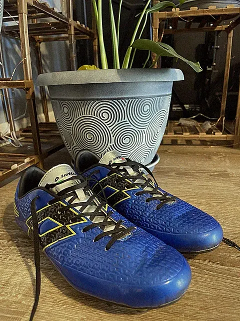 Lotto Blue Yellow Black Soccer Cleats Plastic Lace Up Spikes Synthetic Low Top