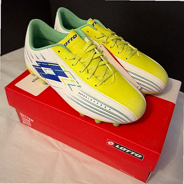 Lotto Soccer Cleats Child 3.5 White Lime Superleggera Solista 700 VI FG