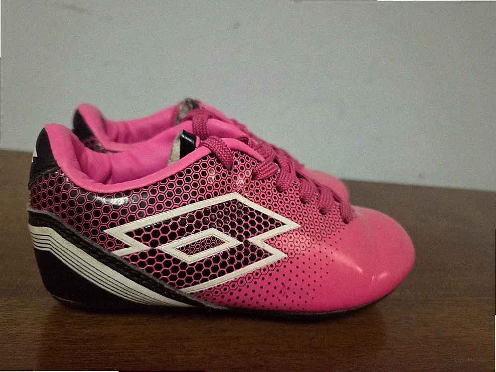 Lotto Soccer Cleats Hot Pink With Black Youth Size 9w