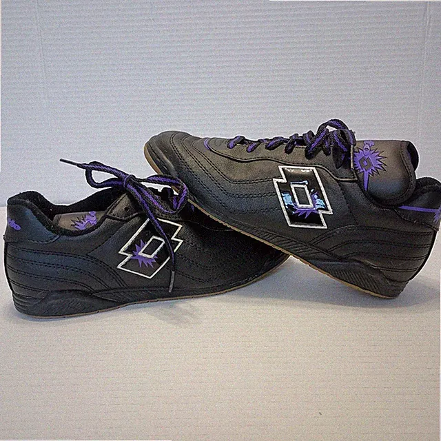Lotto soccer shoes indoor vintage leather black purple 5.5