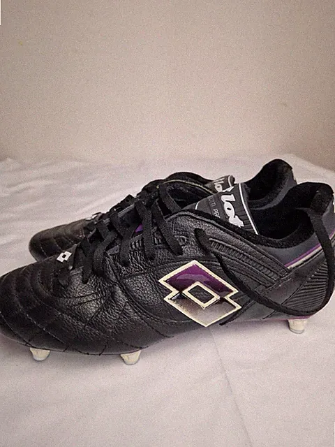 Lotto soccer shoes vintage 80s-90s leather boots cleats Size EU39