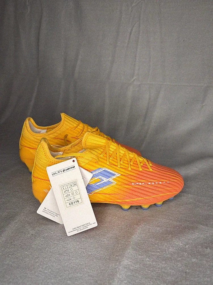 Lotto Soccer Cleats
