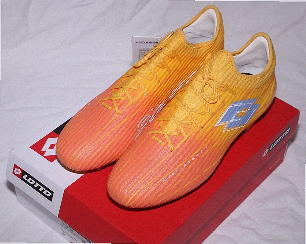 Lotto Solista 200 IX FG Soccer Cleats Unisex - Men size 9.5 MSRP $165