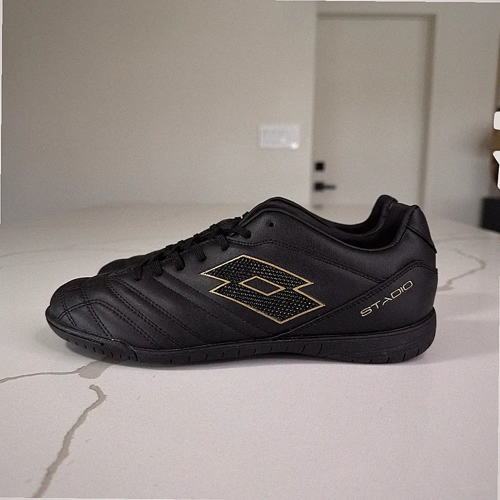 Lotto Stadio 705 ID Black Platino Indoor Soccer Shoes Men’s Sz 8 (219708 1UQ)