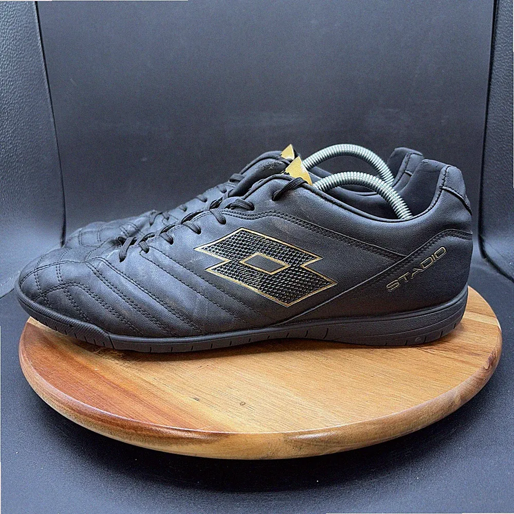 Lotto Stadio Men's Size 12 Indoor Soccer Shoes Black Spikeless Cleats