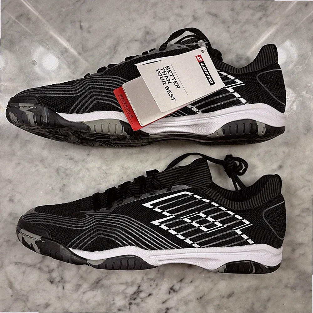 Lotto Tacto 250 ID Indoor Field Soccer Cleat Men 8 Women 9 Black Gray Shoe