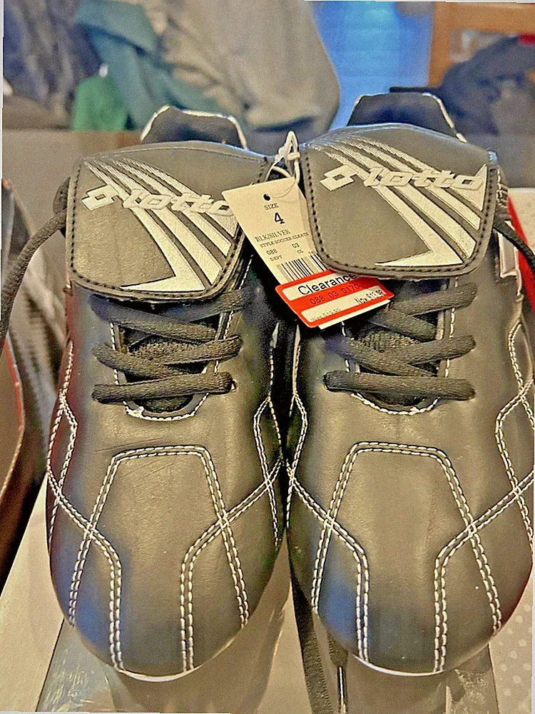 Lotto Youth Soccer Cleats Size 4 New In Box Kids Soccer Shoes Black