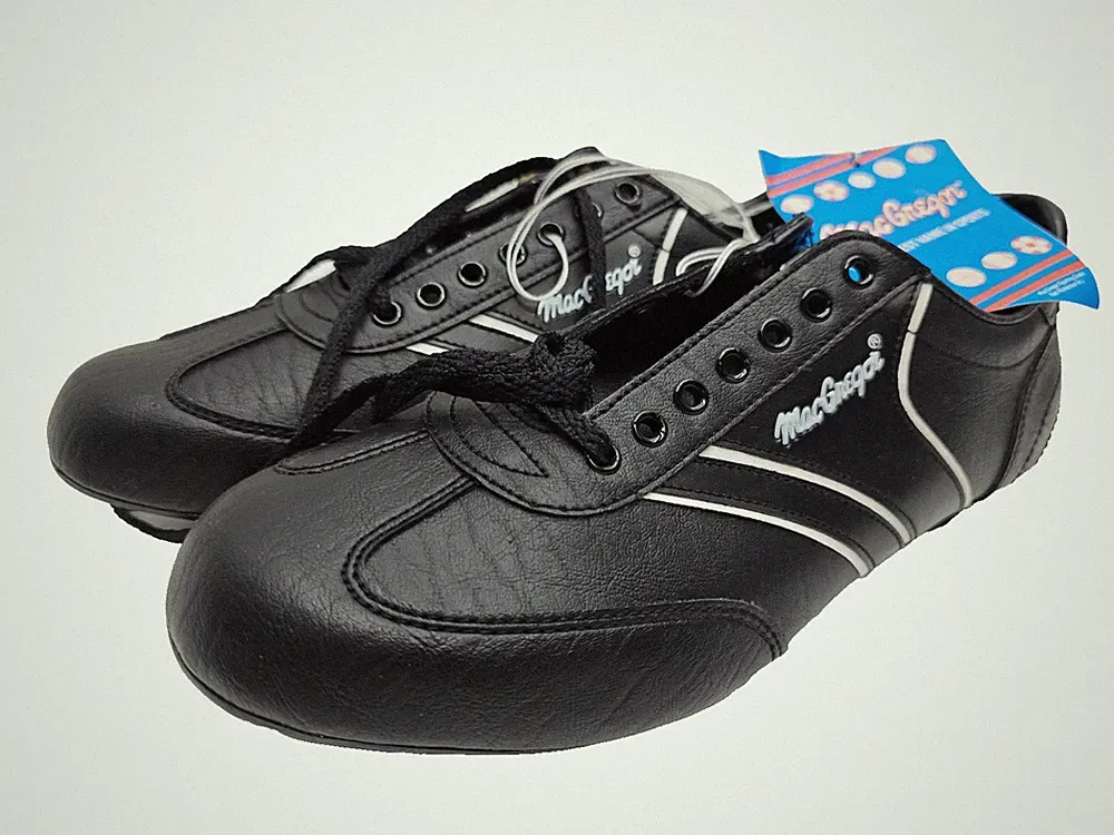 MacGregor 75349 Soccer Cleats Shoes Black Vintage NOS Made in Taiwan